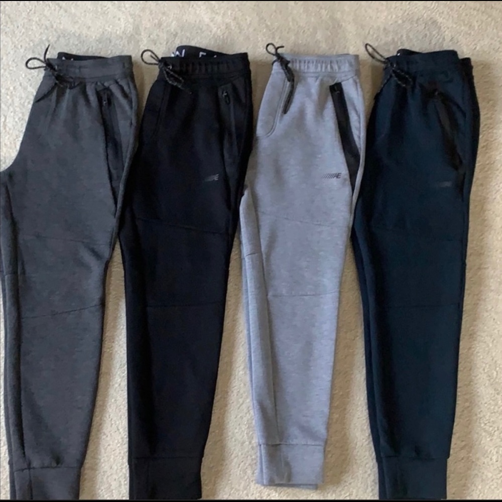 Set of 4 American Eagle Joggers Lot